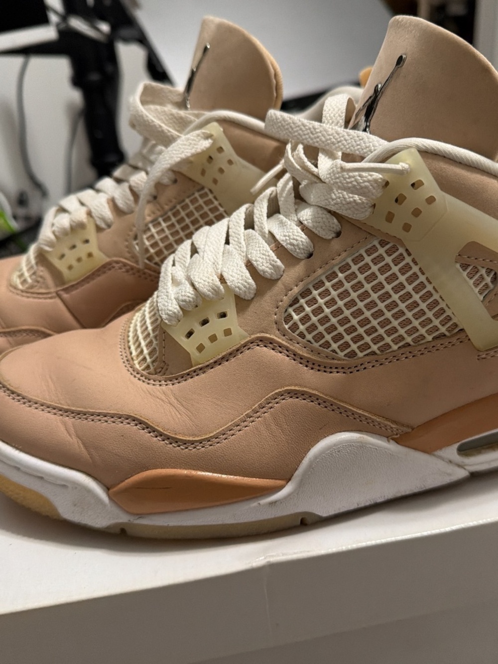 Jordan 4 Retro - Picture 1 of 6